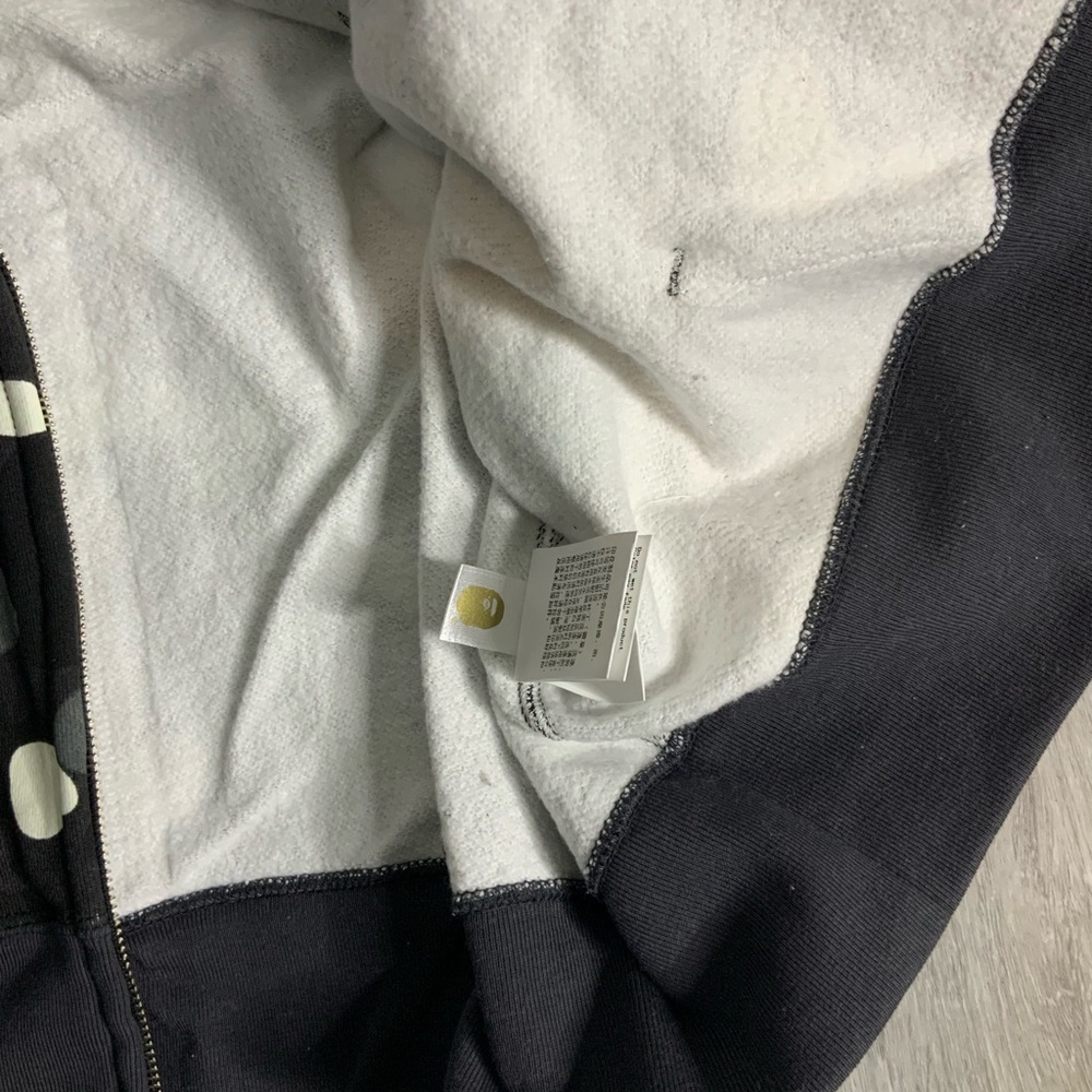A Bathing Ape Shark Hoodie - Picture 8 of 12